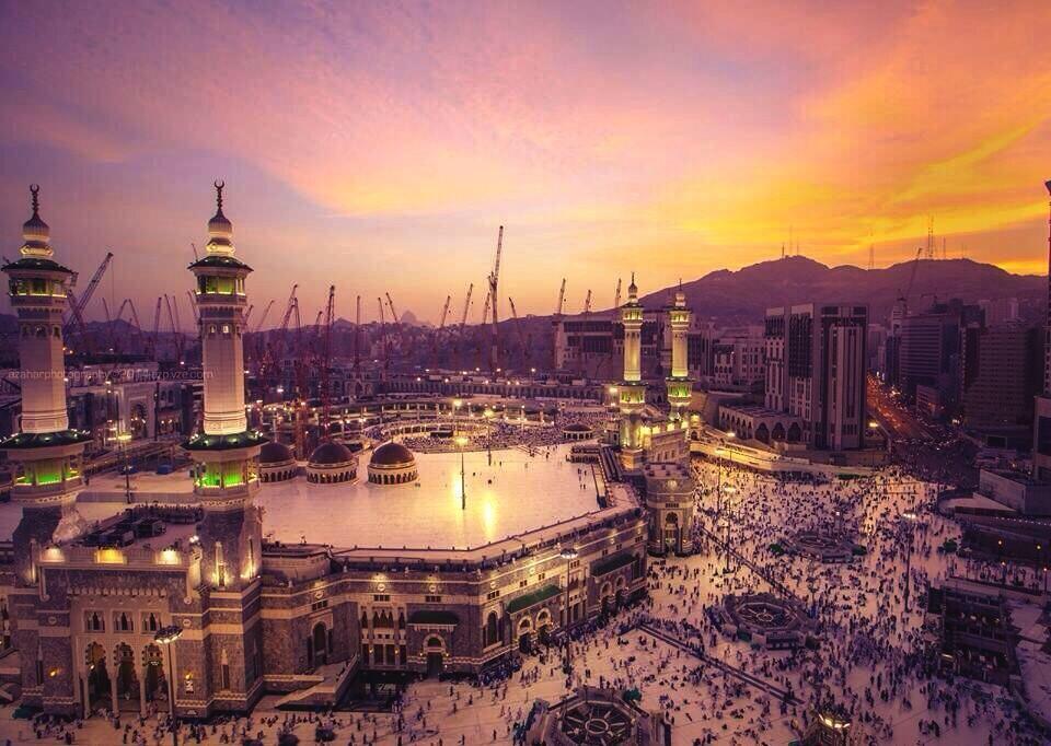 Beautiful Sunrise in MasjidalHaram, Makkah  Best Islamic Images